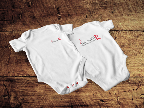 Werbung GronauR Wear GronauMini Strampler Gronau to go